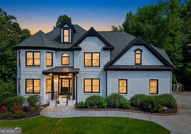 3rd image of 205 Stillwater Gln, Woodstock, GA 30188 | MLS# 10787383