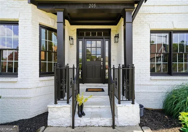 5th image of 205 Stillwater Gln, Woodstock, GA 30188 | MLS# 10787383