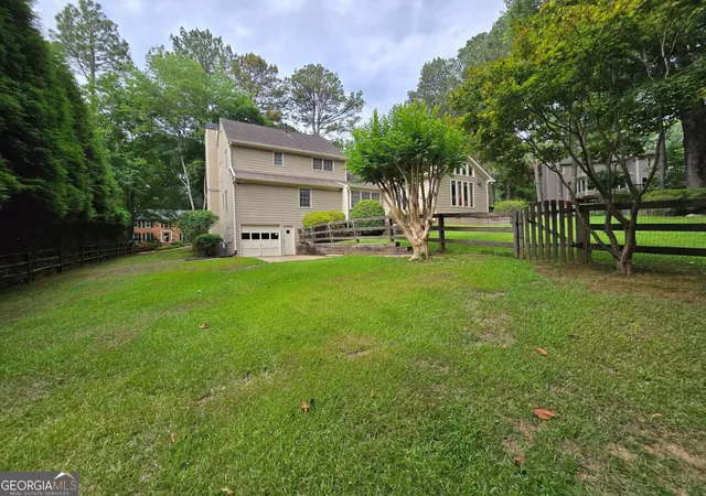 Photo 2 of Single family home for sale at 1726 W Point Cir, Marietta, GA 30068 | MLS# 10774715 | Listing updated on 2026-07-07