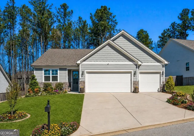 Photo 1 of Single family home for sale at 44 Honeydew Ln, Dallas, GA 30157 | MLS# 10808291 | Listing updated on 2026-08-24