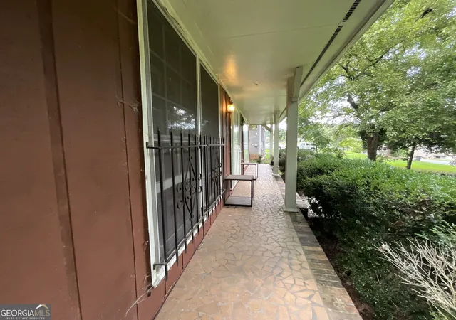 Photo 3 of Sale Pending at 6545 Katie Ln, Morrow, GA 30260 | MLS# 10826946 | Listing updated on 2026-10-20