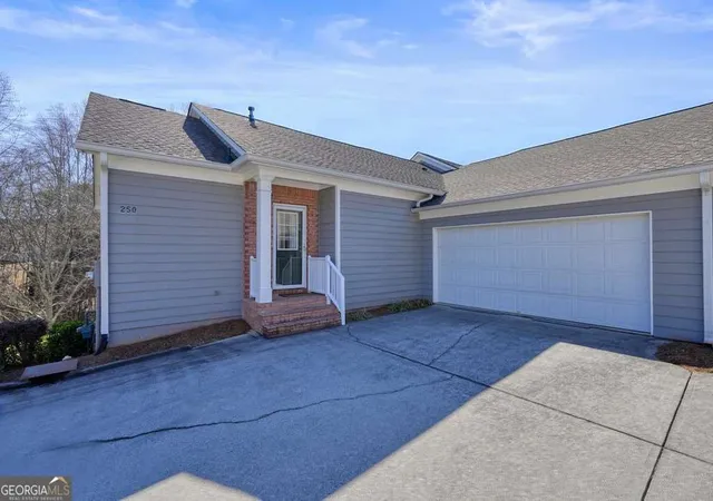 Photo 2 of Townhouse for sale at 250 Camry Cir, Dallas, GA 30157 | MLS# 10691656 | Listing updated on 2026-09-10