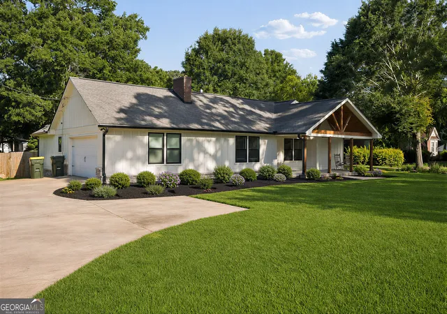 Photo 3 of Single family home for sale at 7507 Campground Rd, Cumming, GA 30040 | MLS# 10793174 | Listing updated on 2026-09-04