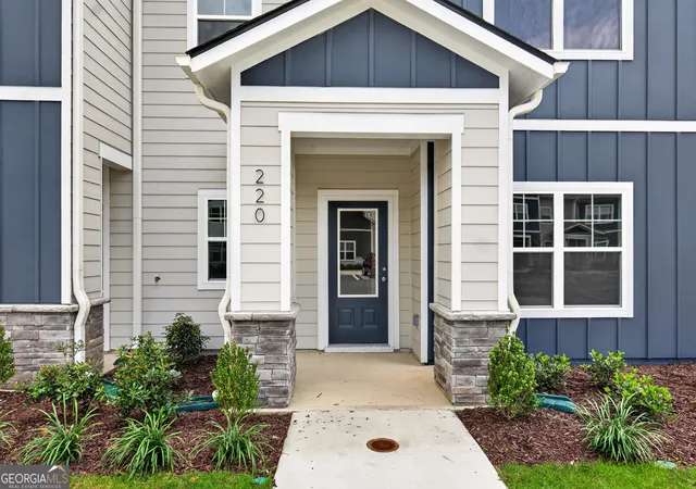 1st image of 218 Rooker Dr, Lagrange, GA 30241 | MLS# 10776086