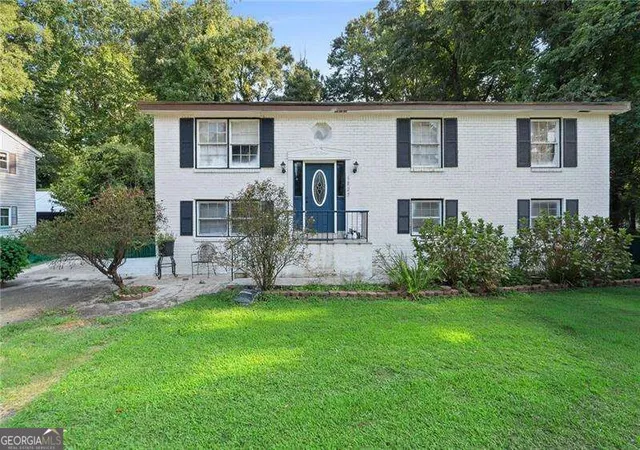 Photo 1 of Single family home for sale at 6825 Maddox Rd, Morrow, GA 30260 | MLS# 10831659 | Listing updated on 2026-09-07