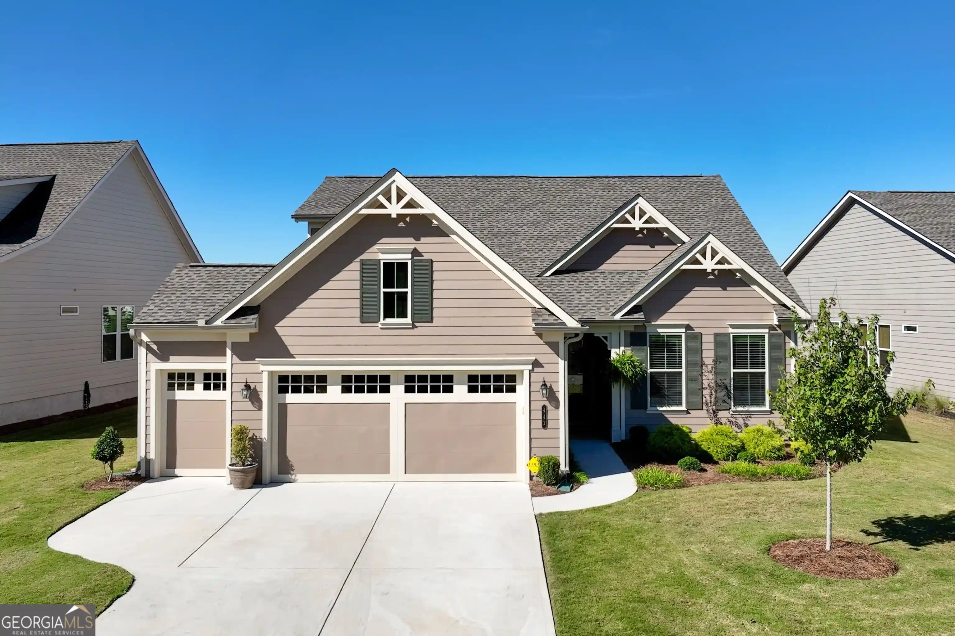 Photo 1 of Single family home for sale at 442 Huron Ln, Hoschton, GA 30548 | MLS# 10854966 | Listing updated on 2026-10-16