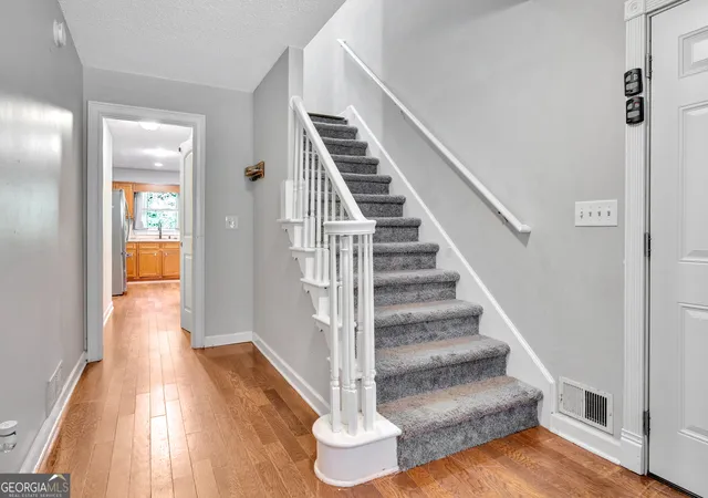 Photo 3 of Single family home for sale at 1515 Shoal Crk Dr Sw, Conyers, GA 30094 | MLS# 10810672 | Listing updated on 2026-09-16