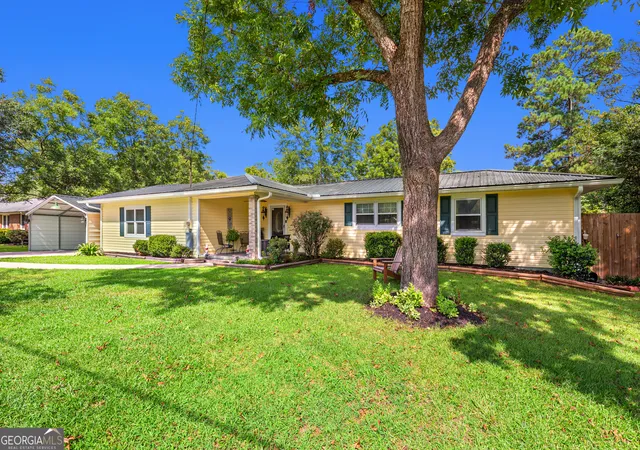 Photo 3 of Single family home for sale at 89 Gloria St, Hartwell, GA 30643 | MLS# 10825489 | Listing updated on 2026-09-12