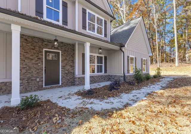 Photo 4 of Sale Pending at 170 Liberty Dr, Fayetteville, GA 30214 | MLS# 10711165 | Listing updated on 2026-07-20