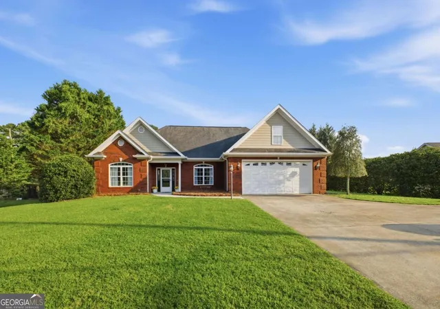 2nd image of 3601 Garden Lakes Pkwy Nw, Rome, GA 30165 | MLS# 10814841