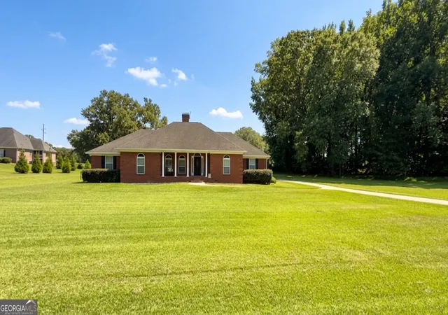 1st image of 11700 Hazelbrand Rd Ne, Covington, GA 30014 | MLS# 10826579