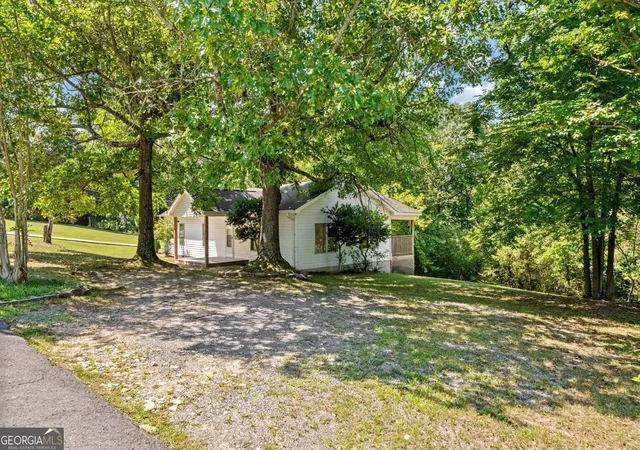Photo 4 of Single family home for sale at 1846 Boyd Dr, Rocky Face, GA 30740 | MLS# 10836447 | Listing updated on 2026-09-21