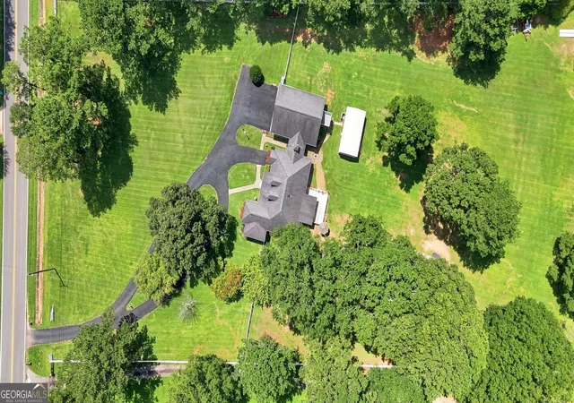 2nd image of 215 Dorsey Rd, Hampton, GA 30228 | MLS# 10831770