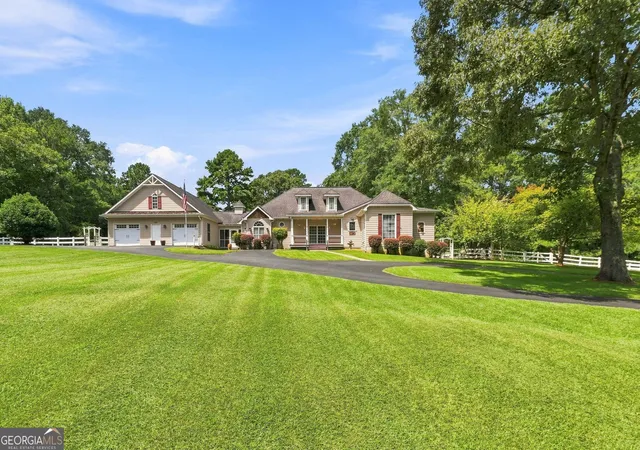 Photo 3 of Single family home for sale at 215 Dorsey Rd, Hampton, GA 30228 | MLS# 10831770 | Listing updated on 2026-09-07
