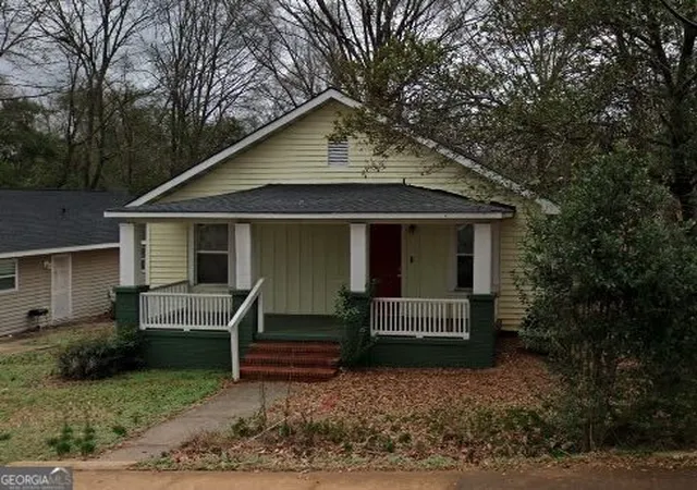 1st image of 930 Ne W Broad Street, Griffin, GA 30223 | MLS# 10803488