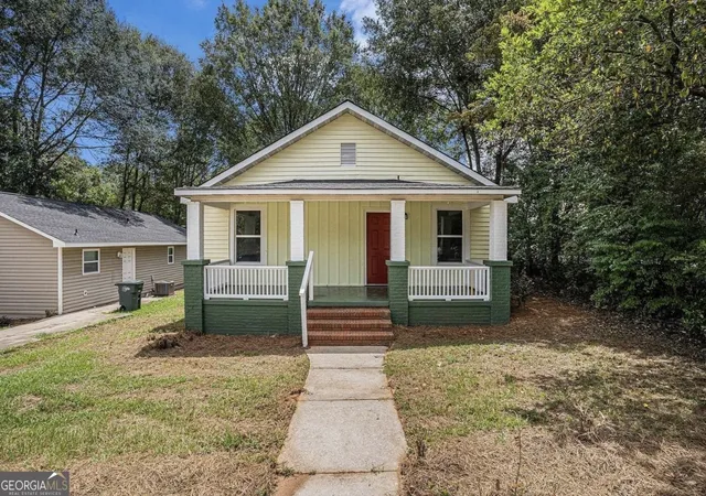 Homes for sale in Ga, GA | 930 Ne W Broad Street, Ga, GA 30223 | MLS# 10803488