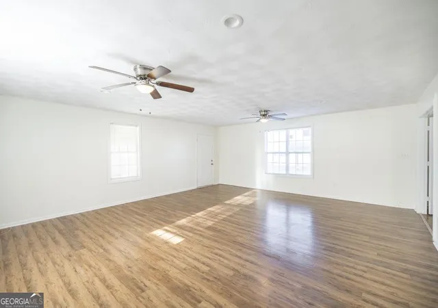 3rd image of 1940 Barrington Dr, Dublin, GA 31021 | MLS# 10673333