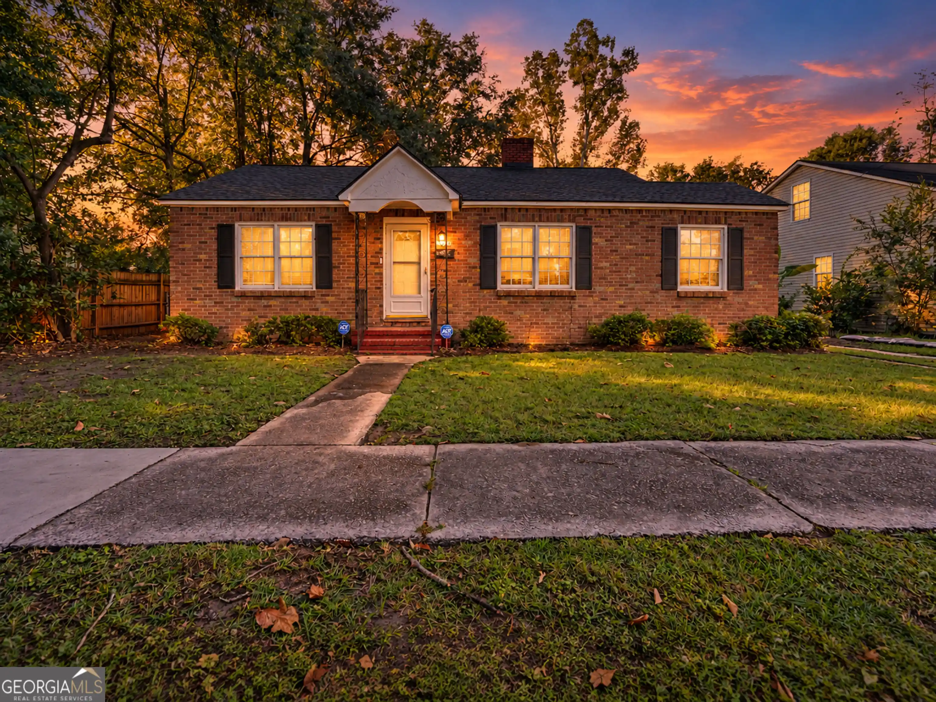 Photo 1 of Single family home for sale at 2227 E 40th Street, Savannah, GA 31404 | MLS# 10877291 | Listing updated on 2026-10-27