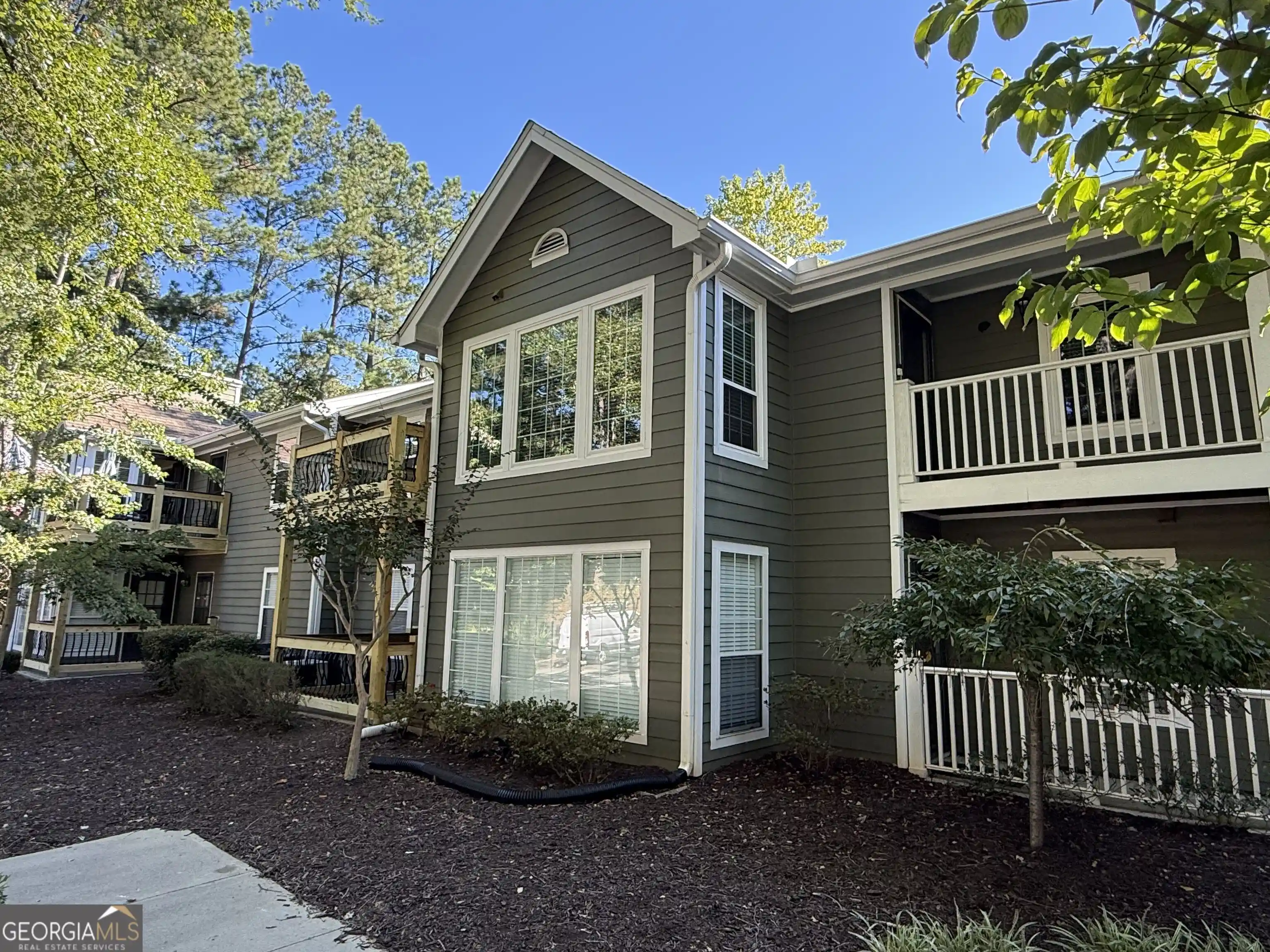 Listing Photo 1 - Condo for sale in 515 Berkeley Woods Dr located at 515 Berkeley Woods Dr, Duluth, GA 30096 - Unit 515 Berkeley Woods Dr