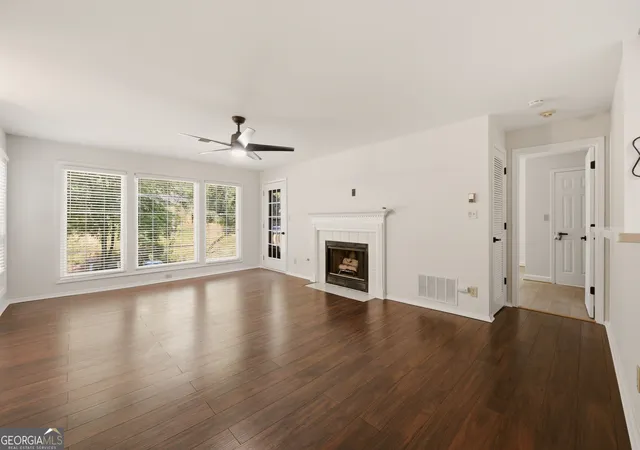 Photo 4 of Condo for sale at 515 Berkeley Woods Dr, Duluth, GA 30096 | MLS# 10804029 | Listing updated on 2026-08-22