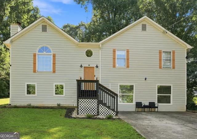 Photo 1 of Single family home for sale at 137 Landing Ln, Powder Springs, GA 30127 | MLS# 10818162 | Listing updated on 2026-09-25