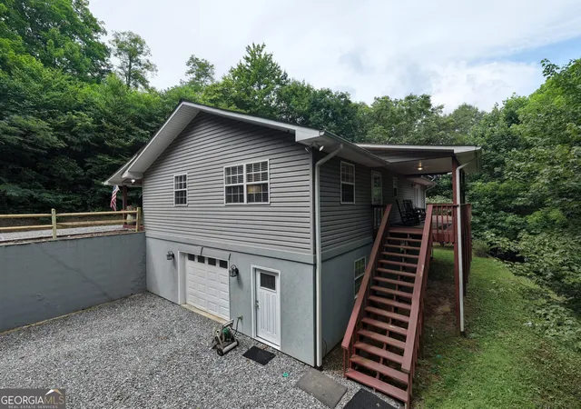 Photo 3 of Single family home for sale at 2228 Walls Mountain, Hiawassee, GA 30546 | MLS# 10794151 | Listing updated on 2026-08-11