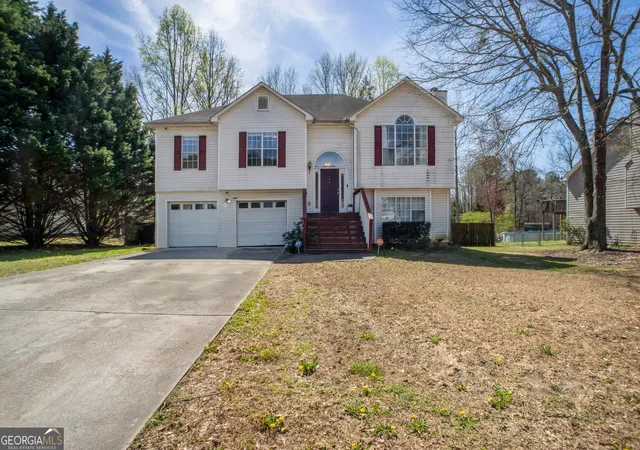 Single family home for sale at 380 Towler Dr, Loganville, GA 30052 | MLS# 10710746