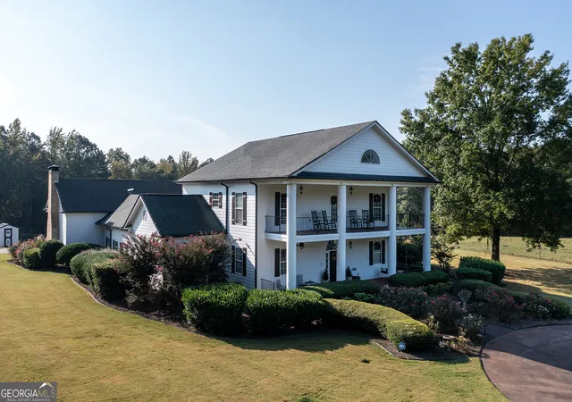 Photo 2 of Mansion for sale at 2202/2206 Lem Edwards Rd, Colbert, GA 30628 | MLS# 10724502 | Listing updated on 2026-07-26