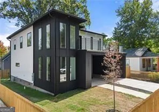 Homes for sale in Atlanta, GA | 1030 Coleman St, Atlanta, GA 30310 | MLS# 10762355