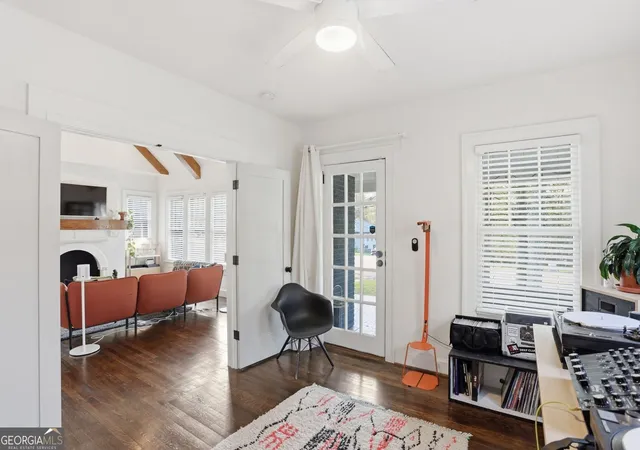 Photo 4 of Single family home for sale at 2133 Cascade Rd, Atlanta, GA 30311 | MLS# 10719903 | Listing updated on 2026-10-04