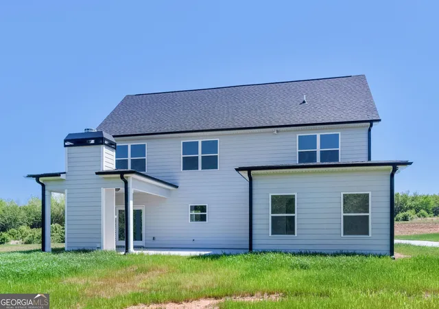 Photo 3 of Sale Pending at 1215 White Oak Way, Griffin, GA 30224 | MLS# 10428356 | Listing updated on 2025-12-05