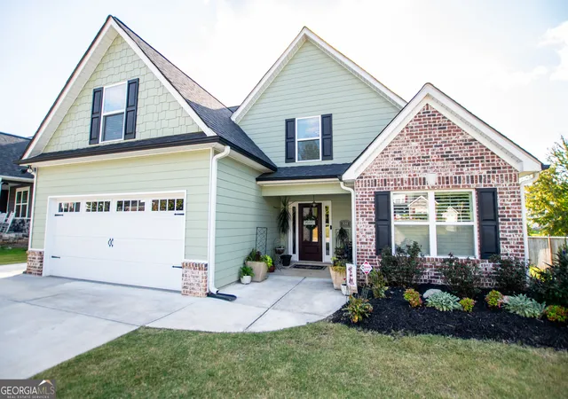 3rd image of 331 Stonecrest Dr, Carrollton, GA 30116 | MLS# 10595571