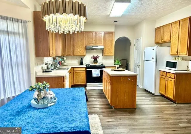 Photo 4 of Single family home for sale at 4112 Medlock River Ct, Snellville, GA 30039 | MLS# 10805340 | Listing updated on 2026-10-08