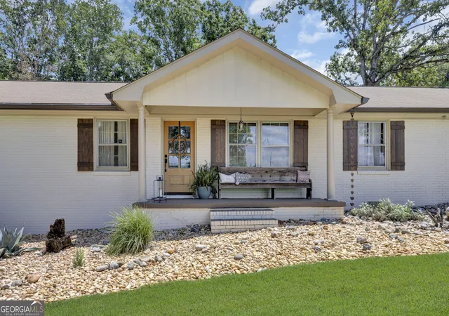 Photo 1 of Single family home for sale at 1675 Alcovy Trestle Rd, Social Circle, GA 30025 | MLS# 10824143 | Listing updated on 2026-08-28