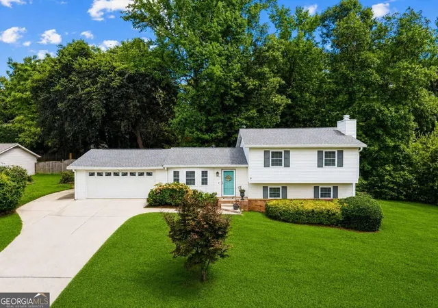 1st image of 3266 Sw Alcazar Dr Sw, Lilburn, GA 30047 | MLS# 10822750