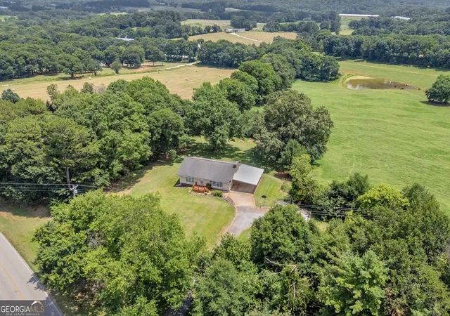 Homes for sale in Carnesville, GA | 6091 Stone Bridge Rd, Carnesville, GA 30521 | MLS# 10804826