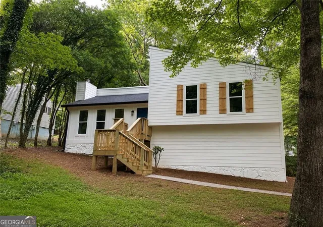 Photo 1 of Single family home for sale at 605 Dover St Ne, Marietta, GA 30066 | MLS# 10812679 | Listing updated on 2026-09-03