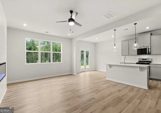 Photo 3 of Sale Pending at 3097 Hallsley Dr, South Fulton, GA 30349 | MLS# 10808871 | Listing updated on 2026-10-06