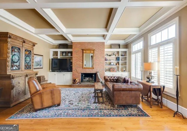 Photo 4 of Single family home for sale at 195 High Blf Ct, Johns Creek, GA 30097 | MLS# 10584451 | Listing updated on 2026-10-01