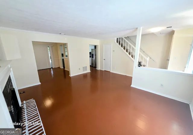 3rd image of 3160 Shadow Walk Ln, Tucker, GA 30084 | MLS# 10822109
