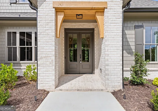 Photo 4 of Single family home for sale at 5416 Planting Fld Ln, Flowery Branch, GA 30542 | MLS# 10761386 | Listing updated on 2026-09-06