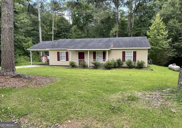 Photo 1 of Sale Pending at 200 Glover Cir, Newnan, GA 30263 | MLS# 10814568 | Listing updated on 2026-08-11