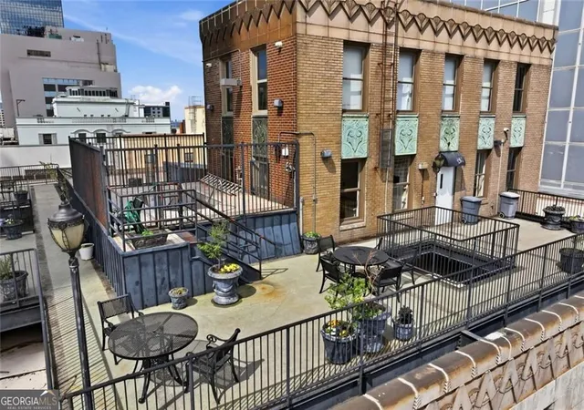 3rd image of 32 Peachtree St Nw #1102, Atlanta, GA 30303 | MLS# 10711382