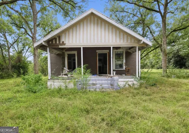 Single family home for sale at 523 Main St, Chester, GA 31012 | MLS# 10871721