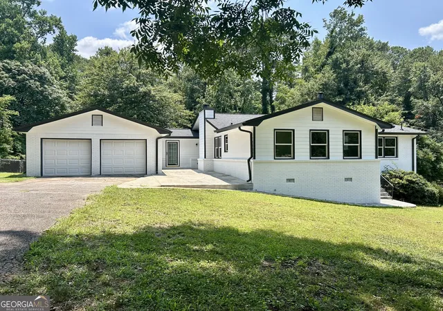 2nd image of 1620 Colonial South Dr Sw, Conyers, GA 30094 | MLS# 10816886