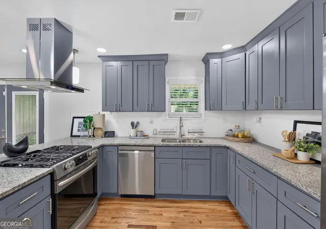 Photo 3 of Sale Pending at 1395 Dennis Dr, Decatur, GA 30032 | MLS# 10834515 | Listing updated on 2026-09-22