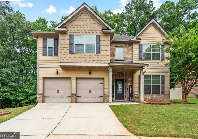 1st image of 108 Village Pl, Newnan, GA 30265 | MLS# 10831980