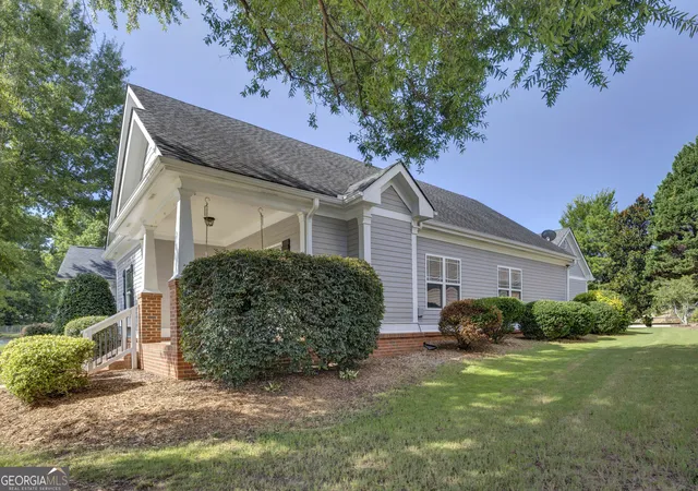 Photo 4 of Single family home for sale at 165 Pratt Dr, Covington, GA 30014 | MLS# 10822369 | Listing updated on 2026-09-14