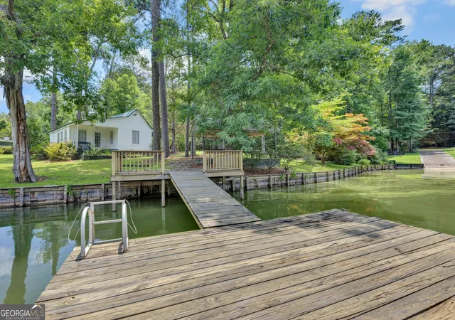 Photo 2 of Sale Pending at 124 E Ward Rd, Jackson, GA 30233 | MLS# 10796485 | Listing updated on 2026-09-13
