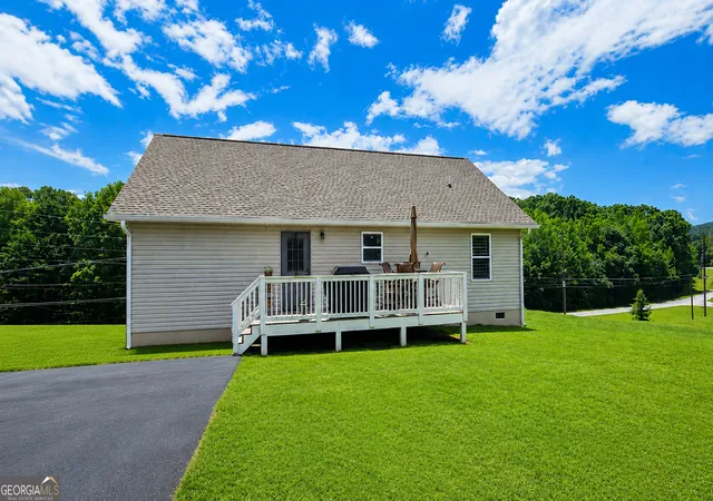 Photo 3 of Single family home for sale at 2956 Westmoreland Rd, Cleveland, GA 30528 | MLS# 10776630 | Listing updated on 2026-09-17
